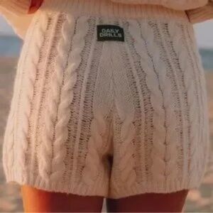 Daily Drills Cable Knit Sweater Shorts in Cream Size Medium/Large Gently Used